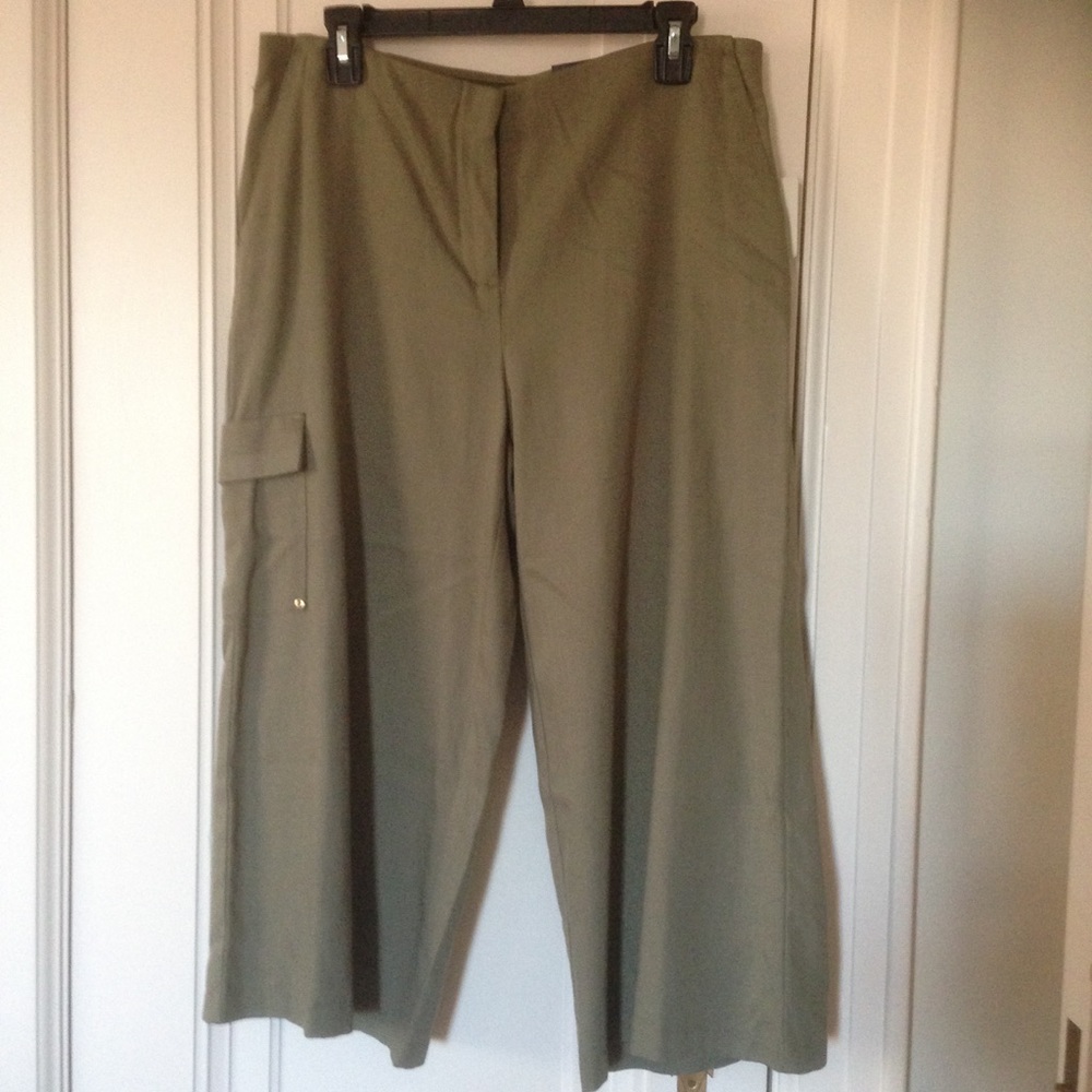 Rafaella Wide Crop Pants